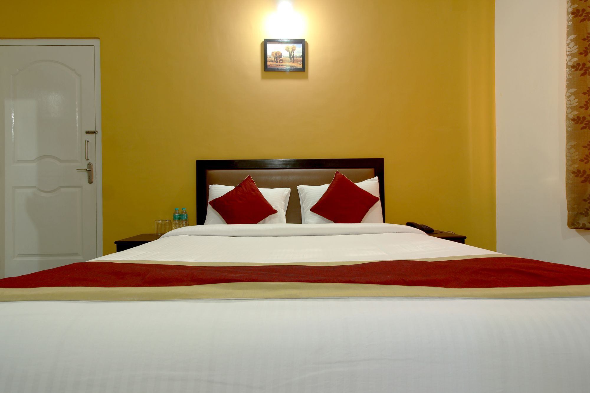 The Banjaara Suites Bangalore Ngoại thất bức ảnh
