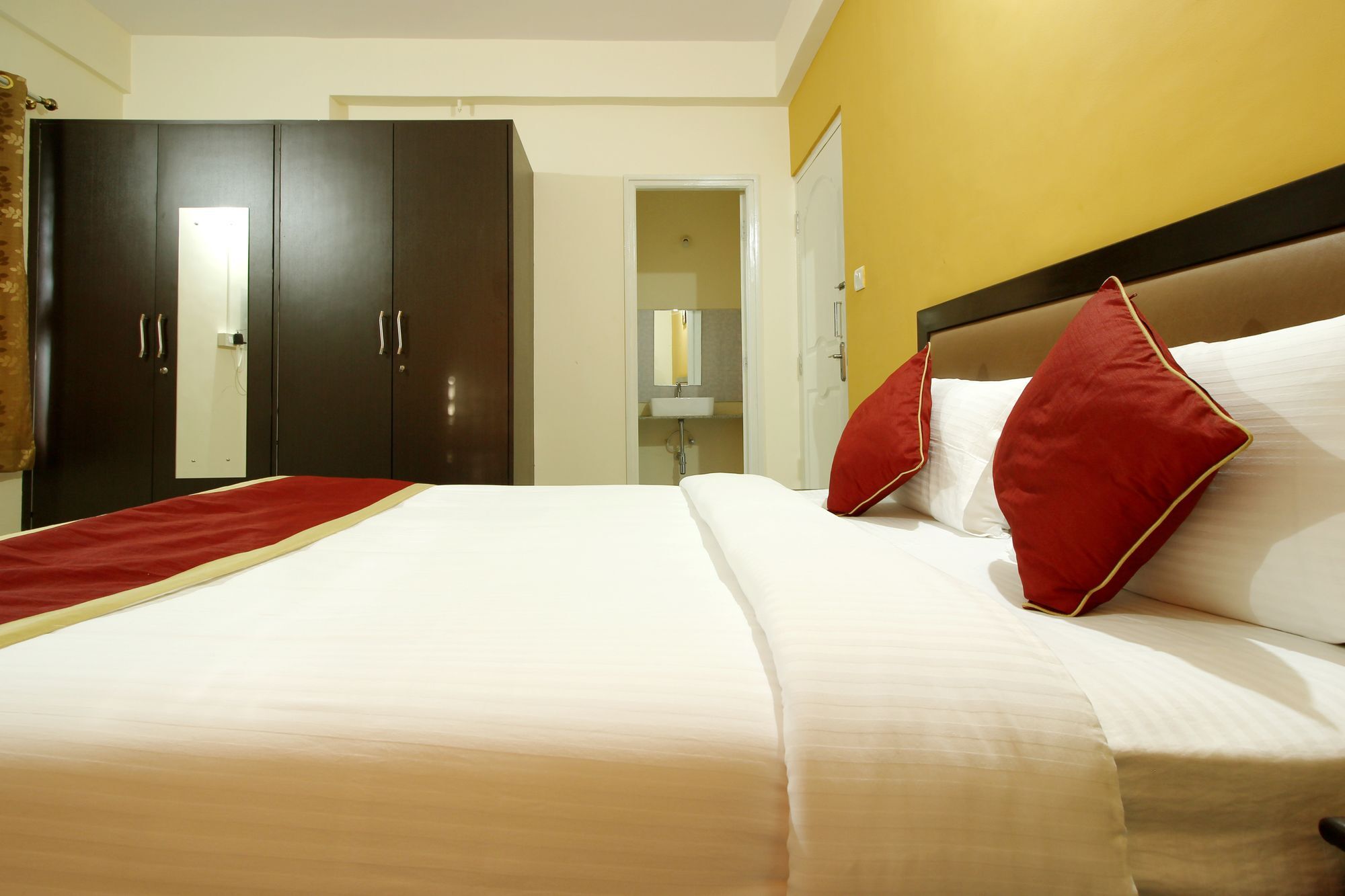 The Banjaara Suites Bangalore Ngoại thất bức ảnh
